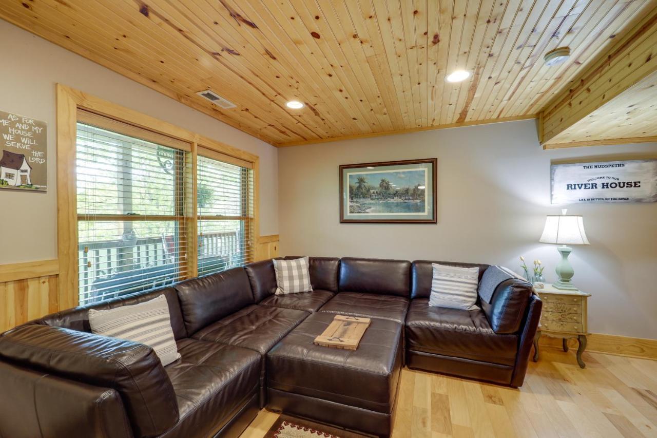 West Jefferson Vacation Rental Near River Екстериор снимка